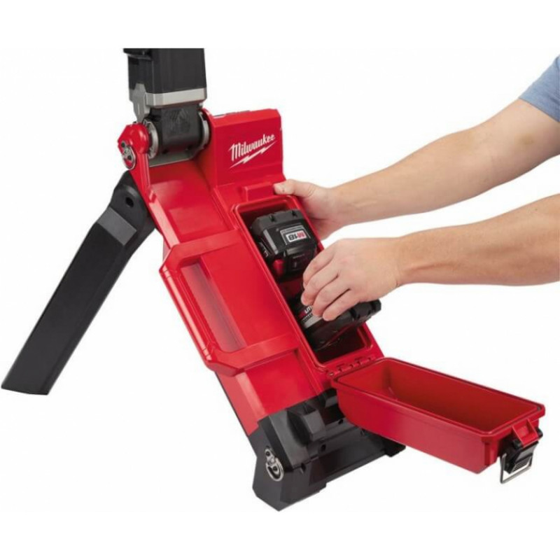 Milwaukee LED gaismeklis MILWAUKEE M18 ONERSAL-0
