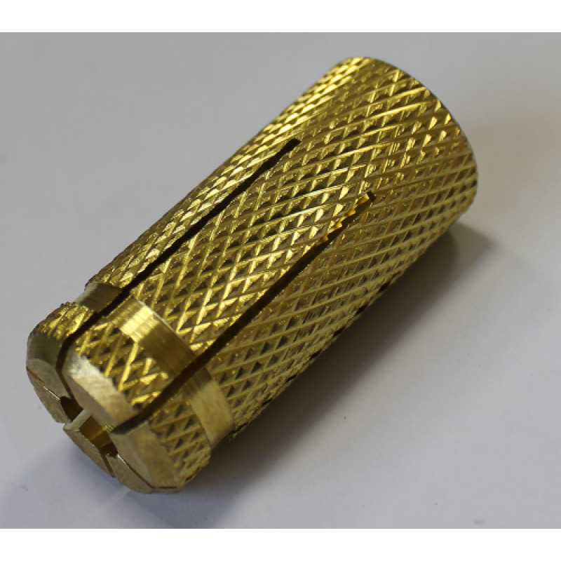 Ginestra Misiņa dībelis betonam M10 - gab.